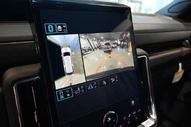 New 2026 GMC Yukon XL Denali Ultimate AWD/4WD image 20