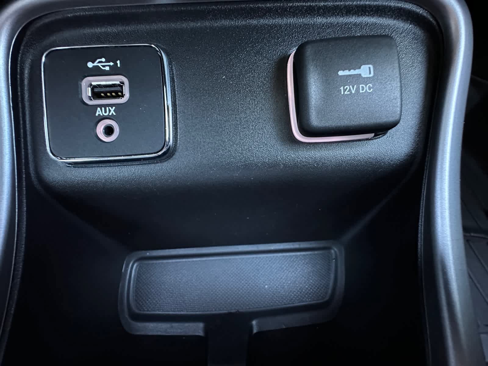 Used 2020 Jeep Compass Latitude FWD image 25