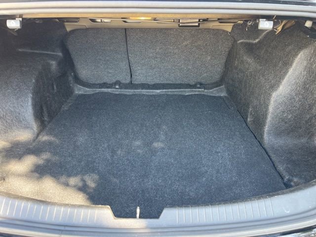 Used 2022 Chevrolet Malibu LT image 30