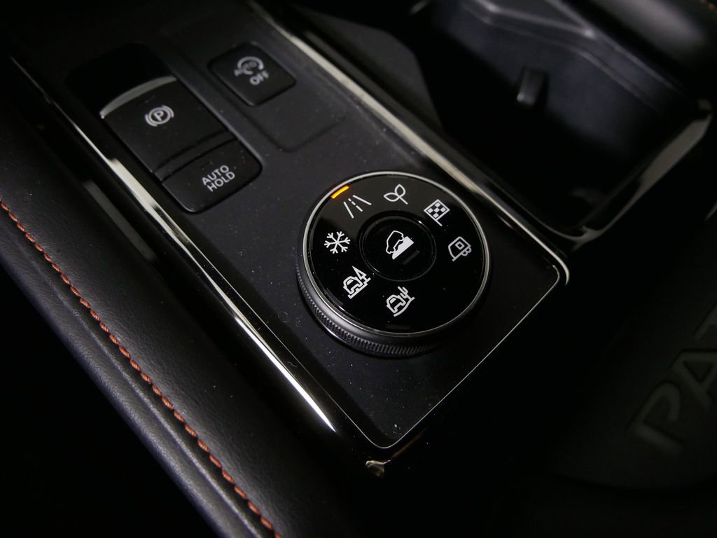 Used 2024 Nissan Pathfinder Rock Creek image 28
