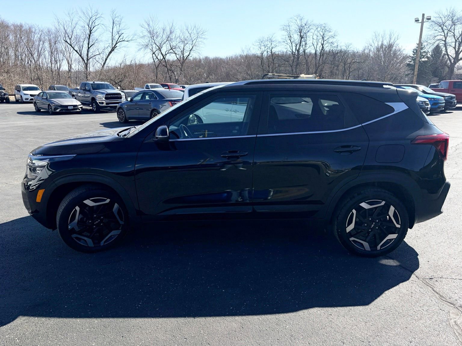 Used 2024 Kia Seltos SX image 12