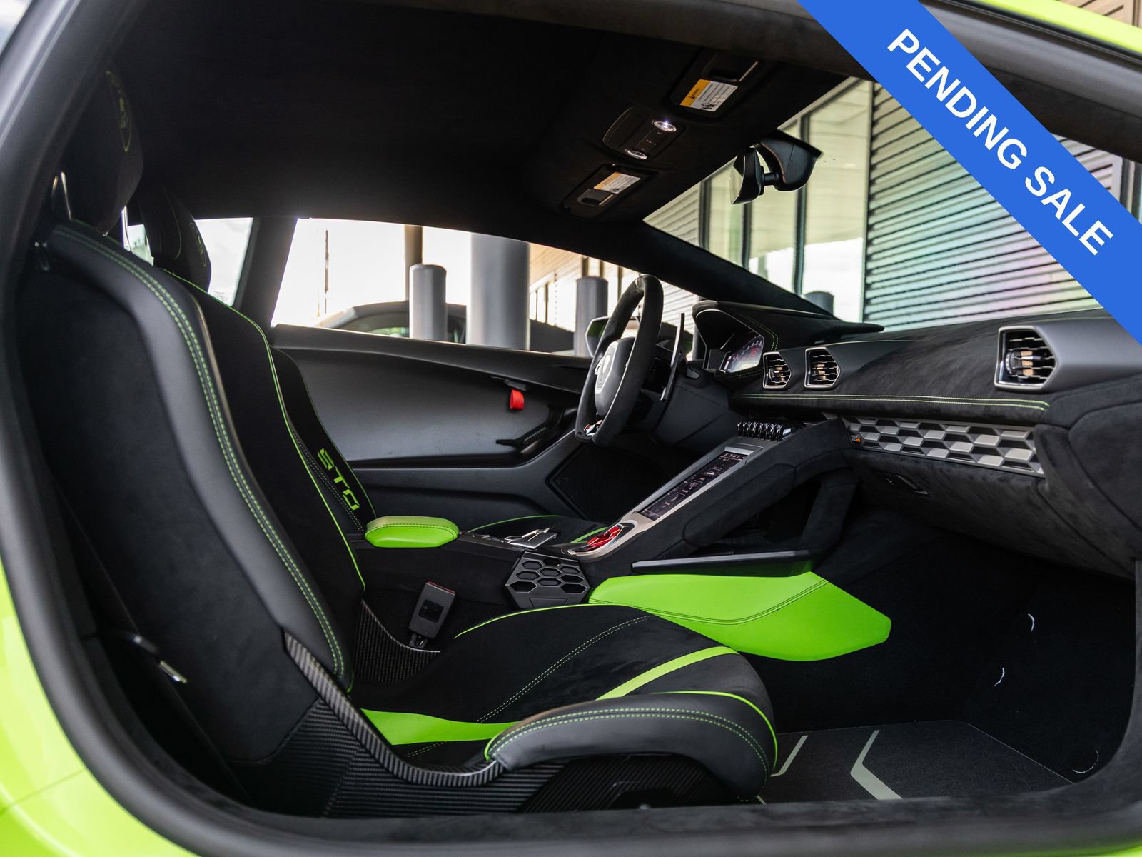 Used 2023 Lamborghini Huracan STO RWD image 63