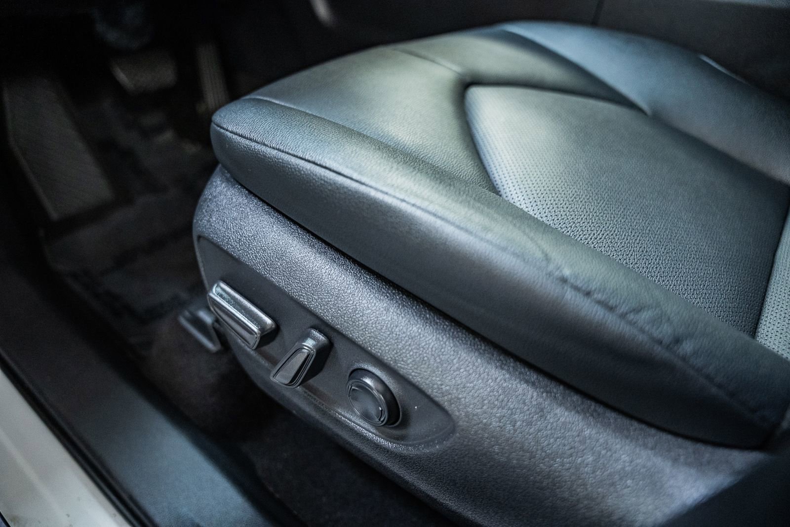 Used 2024 Toyota Grand Highlander XLE image 40