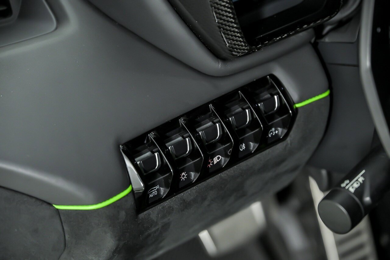 Used 2019 Lamborghini Aventador SVJ image 29