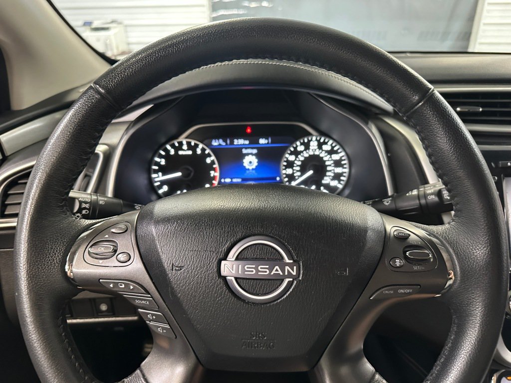 Used 2023 Nissan Murano SV FWD image 7