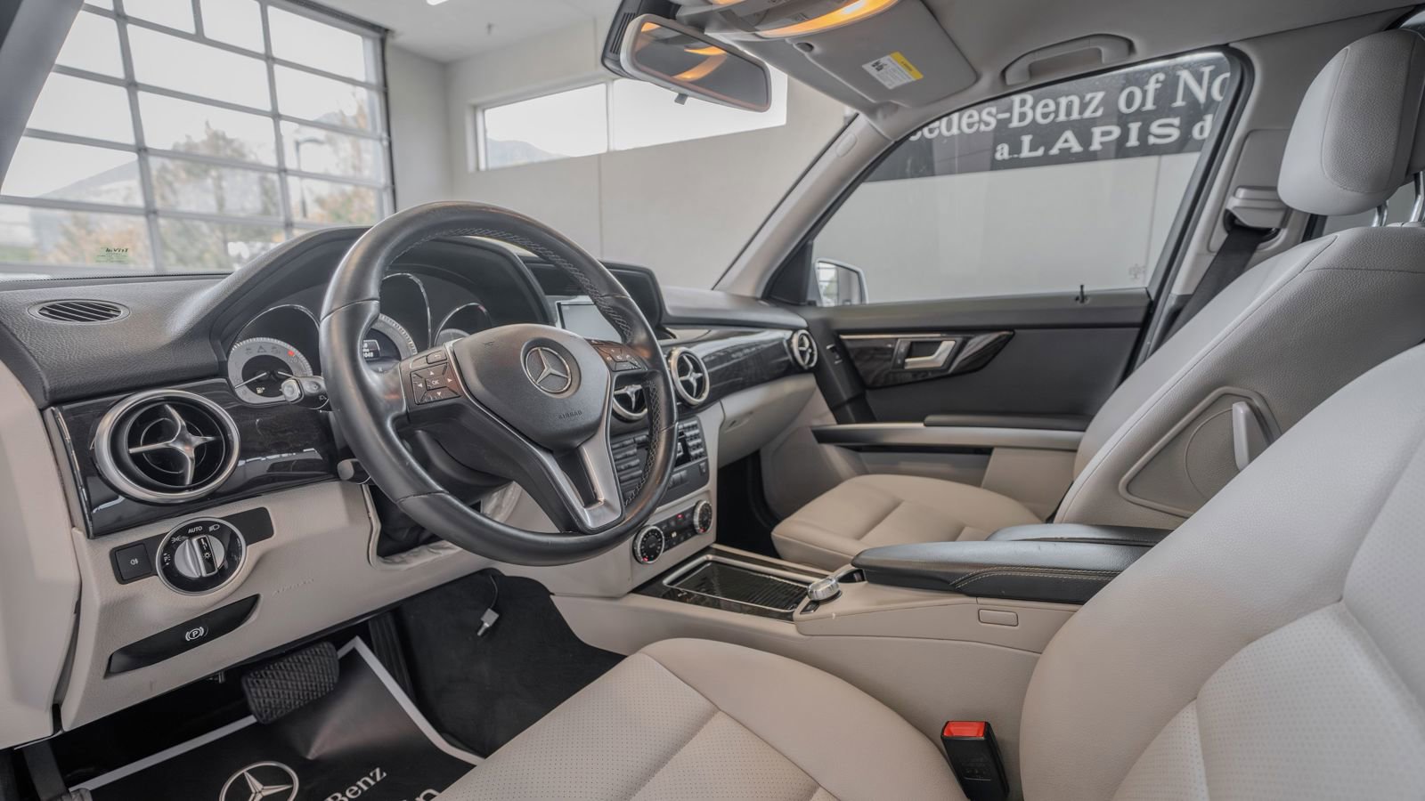 Used 2015 Mercedes-Benz GLK 250 BlueTEC 4MATIC image 6