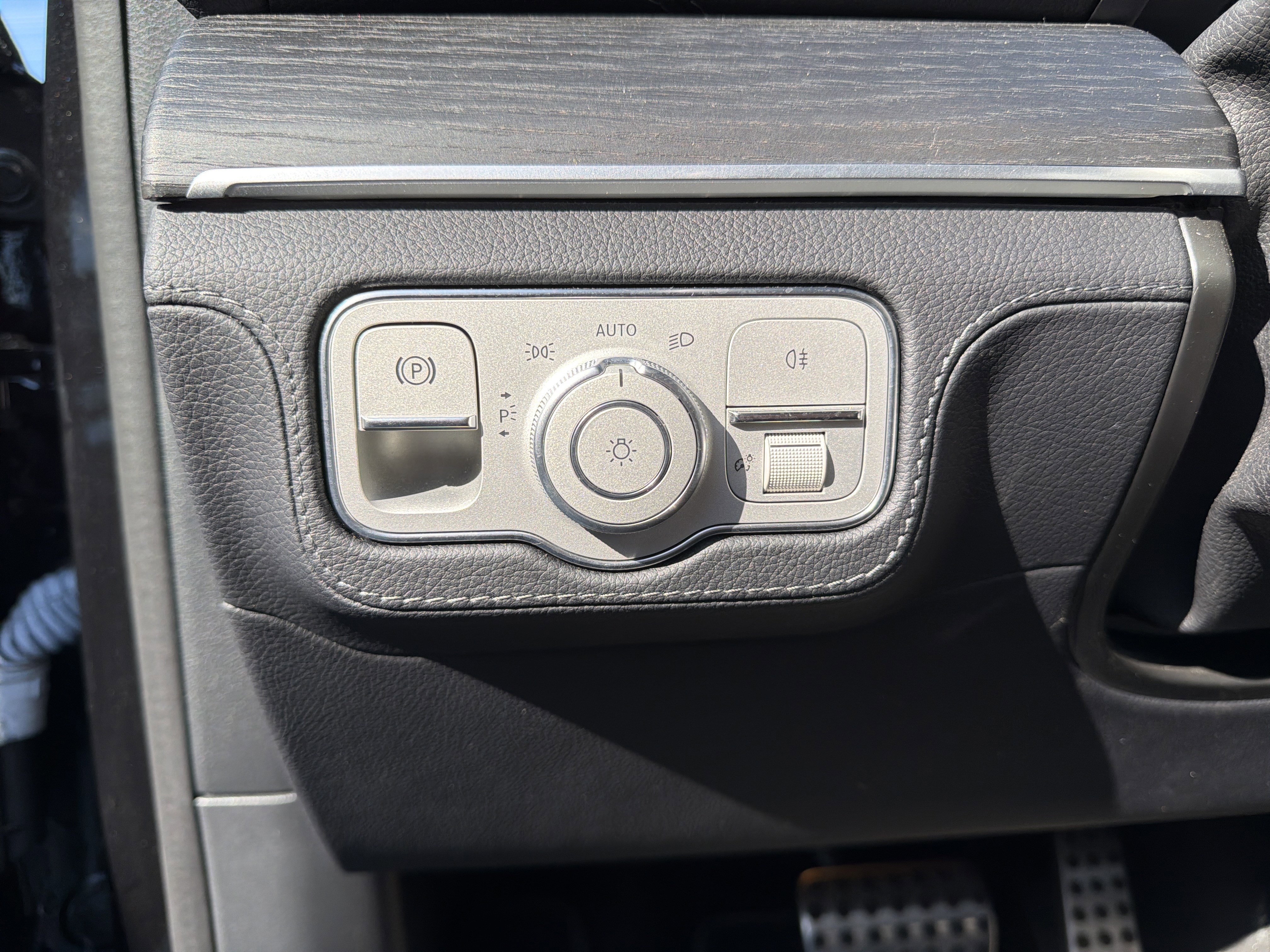Used 2023 Mercedes-Benz GLS 580 4MATIC image 17
