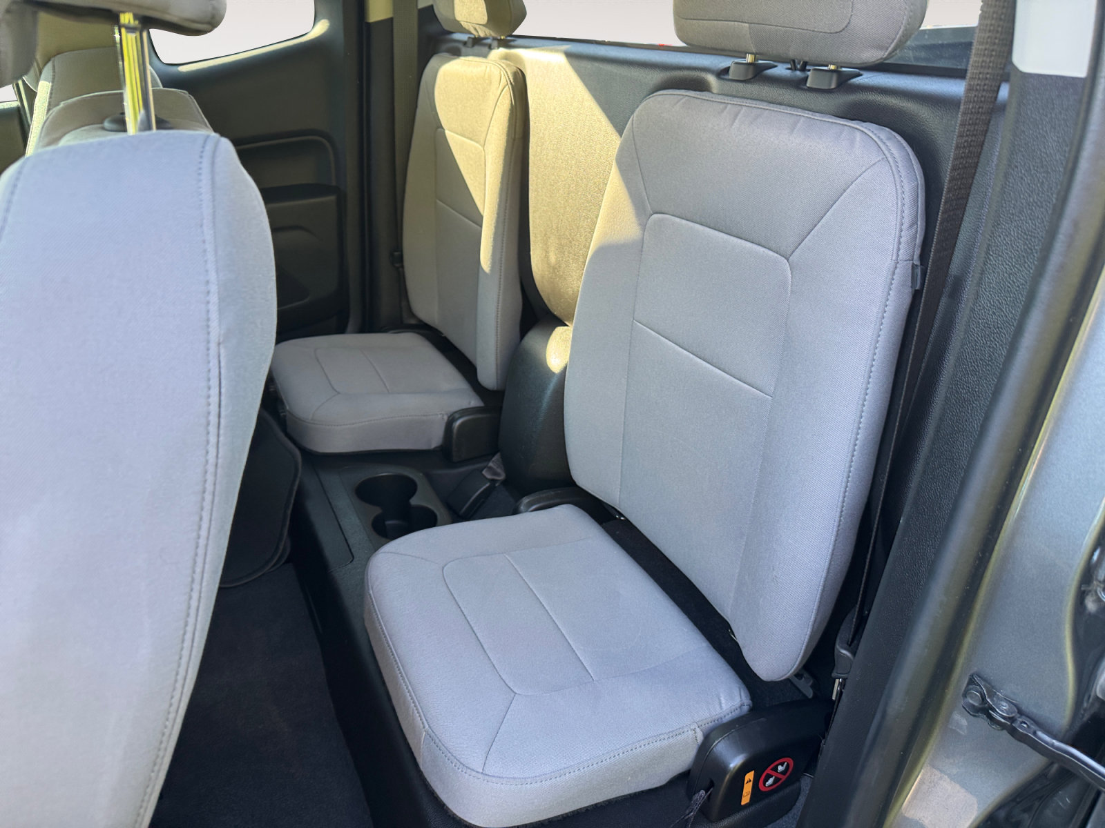 Used 2020 Chevrolet Colorado W/T w/ WT Convenience Package RWD image 13