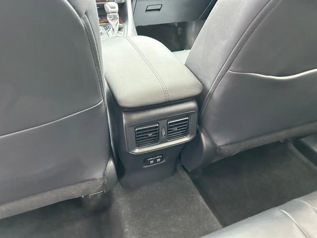 Used 2020 Toyota RAV4 Limited image 15
