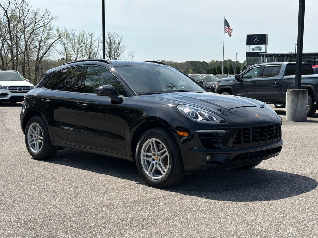 Used 2018 Porsche Macan image 1