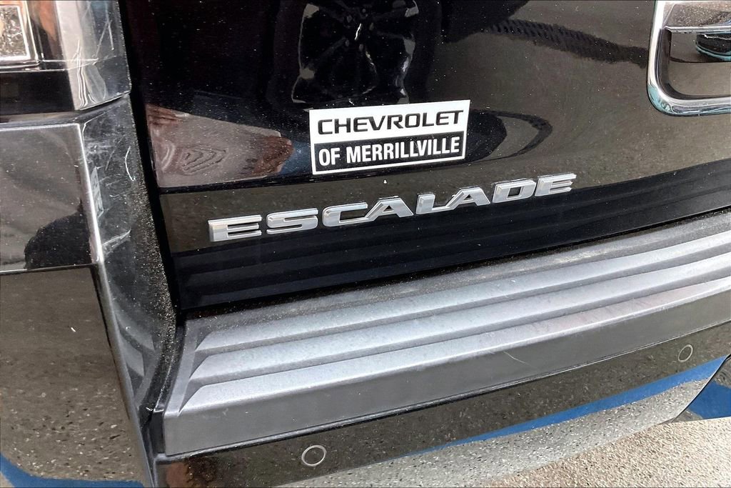Used 2017 Cadillac Escalade Platinum AWD/4WD image 25