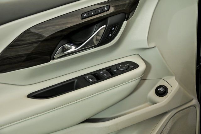 Used 2019 GMC Terrain Denali w/ Advanced Safety Package image 9