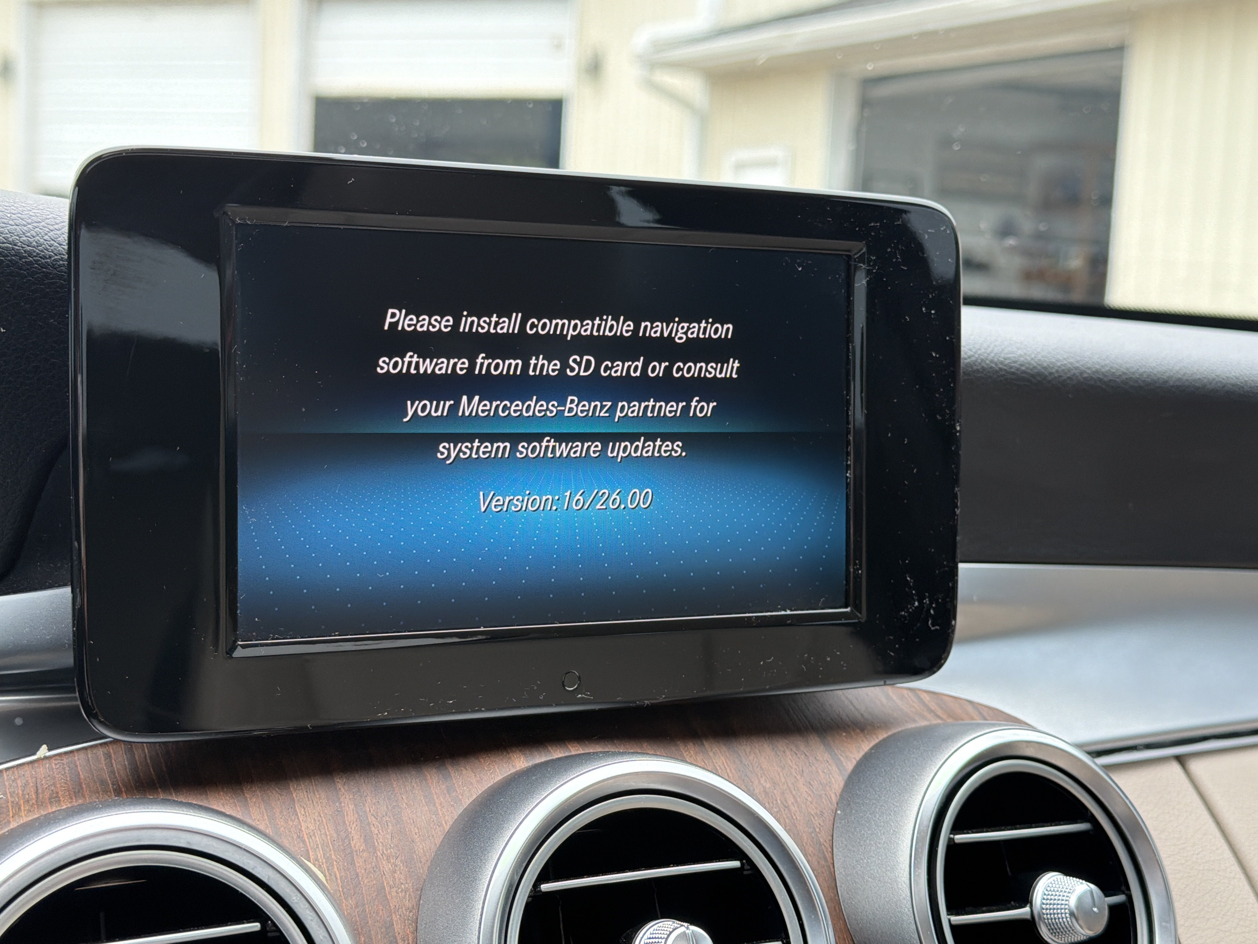 Used 2019 Mercedes-Benz C 300 4MATIC Sedan image 3