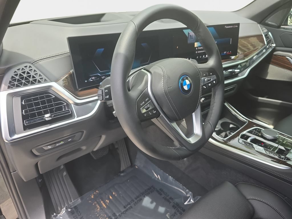Used 2026 BMW X5 xDrive50e w/ Premium Package AWD/4WD image 24