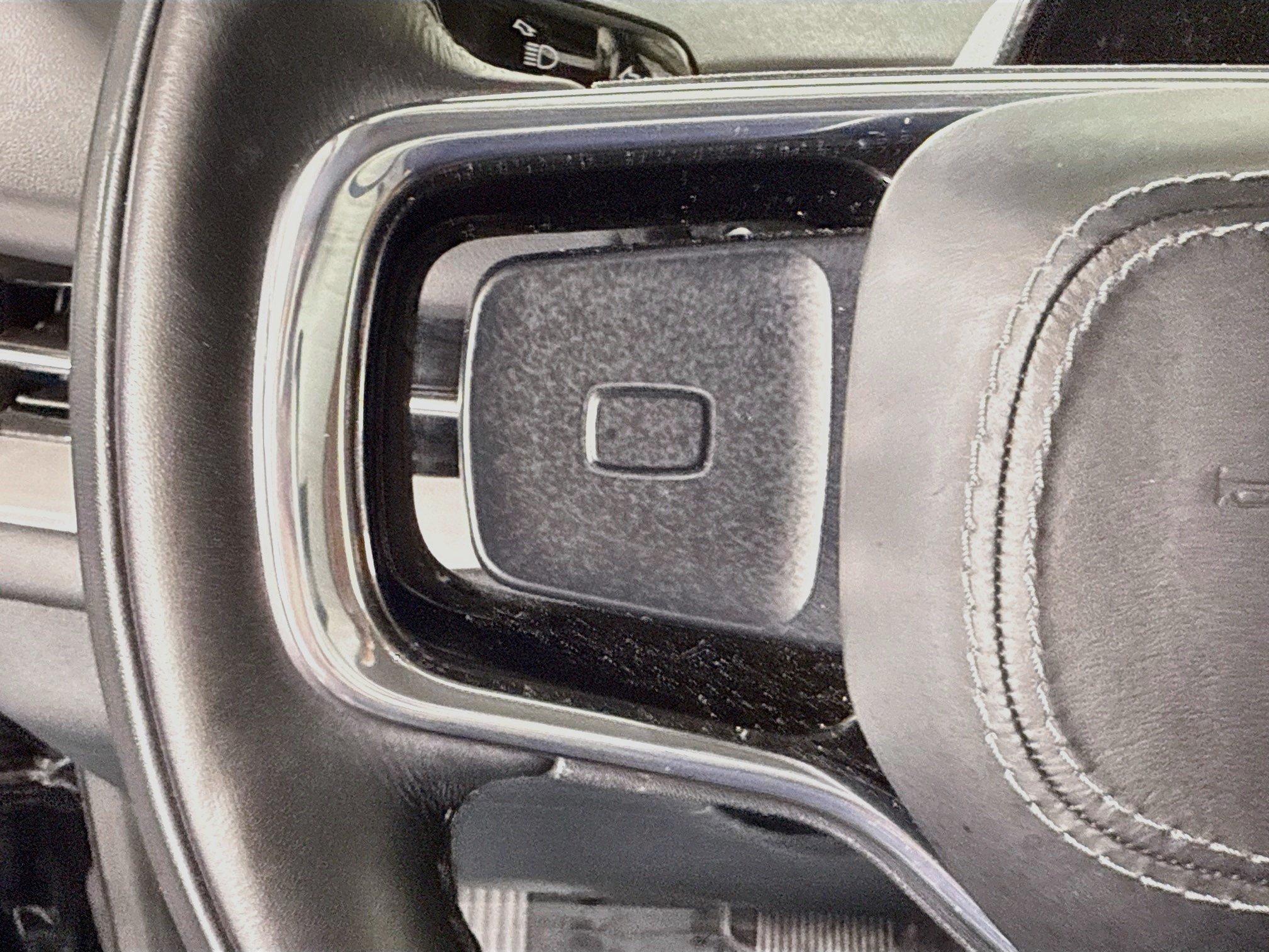 Used 2025 Lincoln Navigator Reserve AWD/4WD image 14
