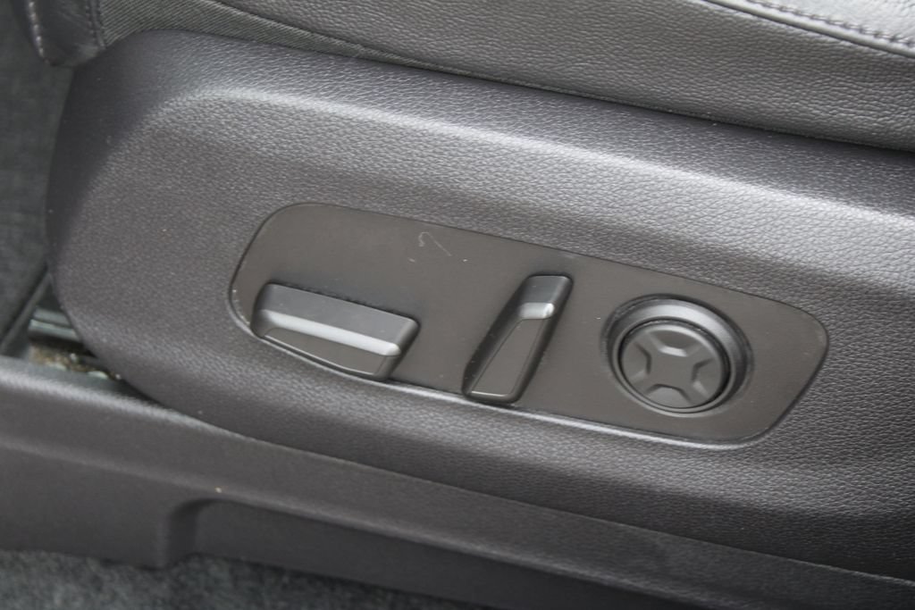 Used 2023 Kia Carnival SX Prestige FWD image 30