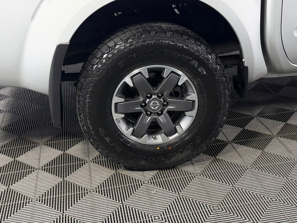 Used 2018 Nissan Frontier PRO-4X AWD/4WD image 12
