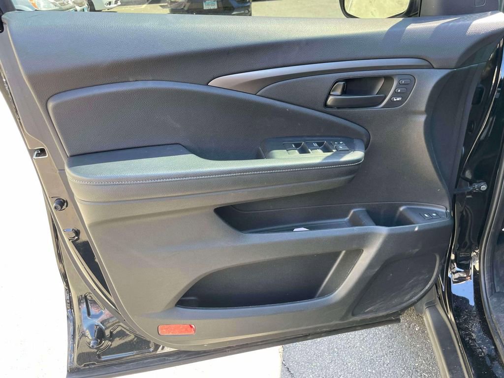 Certified 2023 Honda Passport EX-L image 15