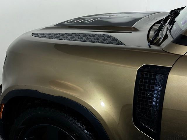 Certified 2024 Land Rover Defender 110 SE image 13