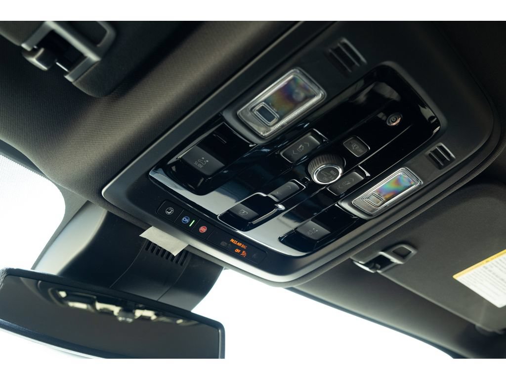 New 2026 GMC Yukon Denali w/ Sun & Power Step Package AWD/4WD image 31