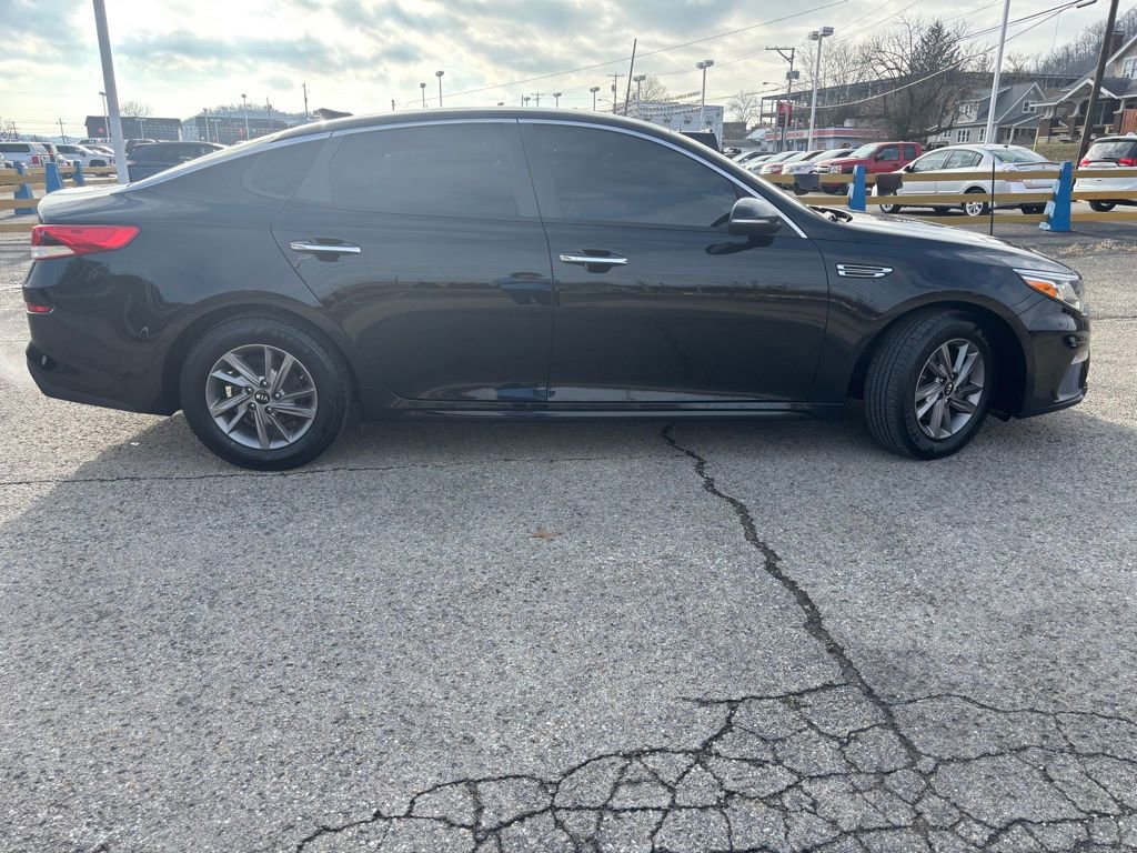 Used 2020 Kia Optima LX image 5