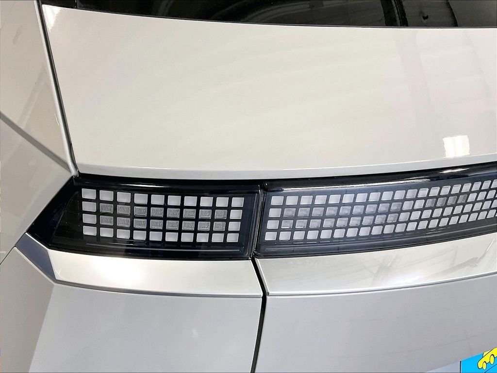 Used 2023 Hyundai Ioniq 5 Limited AWD/4WD image 34