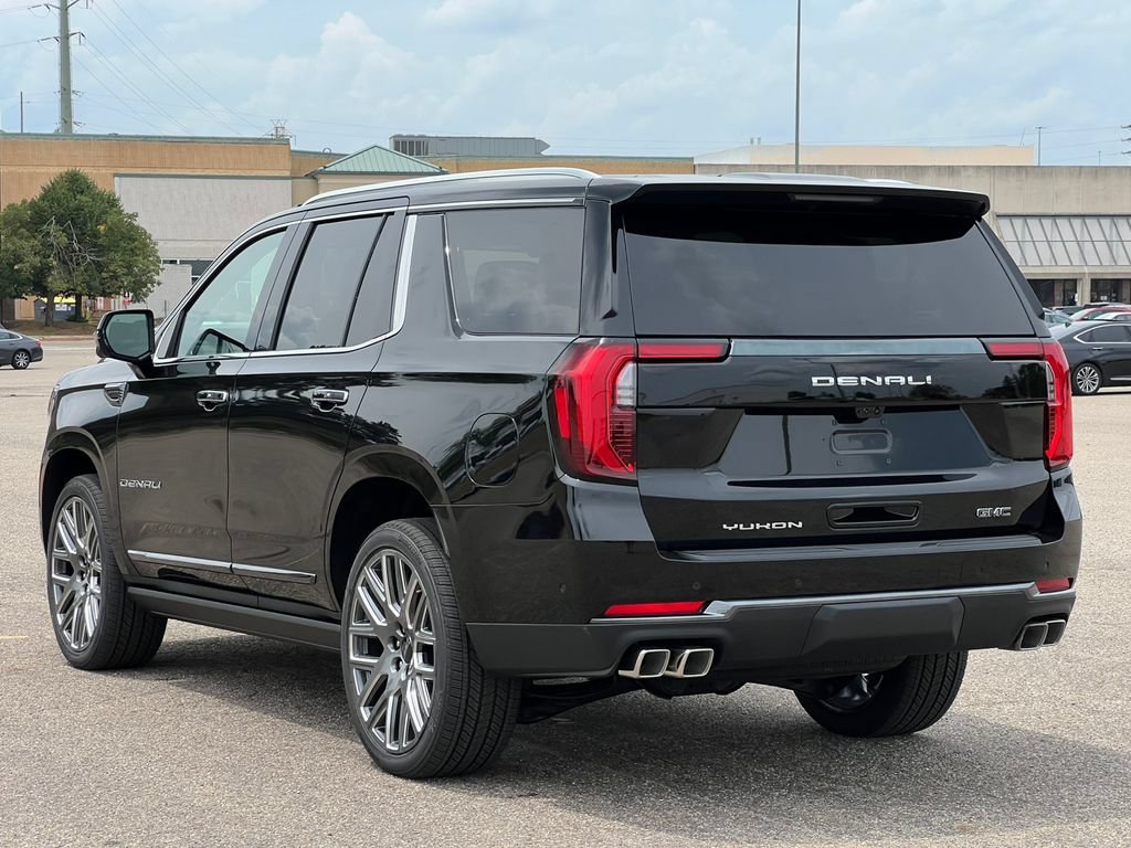 New 2026 GMC Yukon Denali Ultimate w/ LPO, Floor Liner Package AWD/4WD image 10