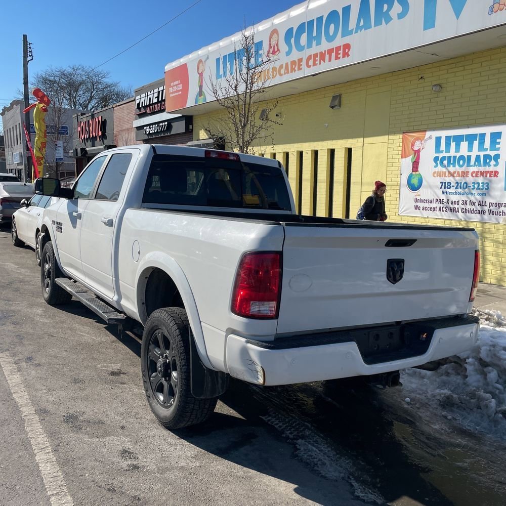 Used 2018 RAM 2500 Big Horn w/ Sport Appearance Group image 5
