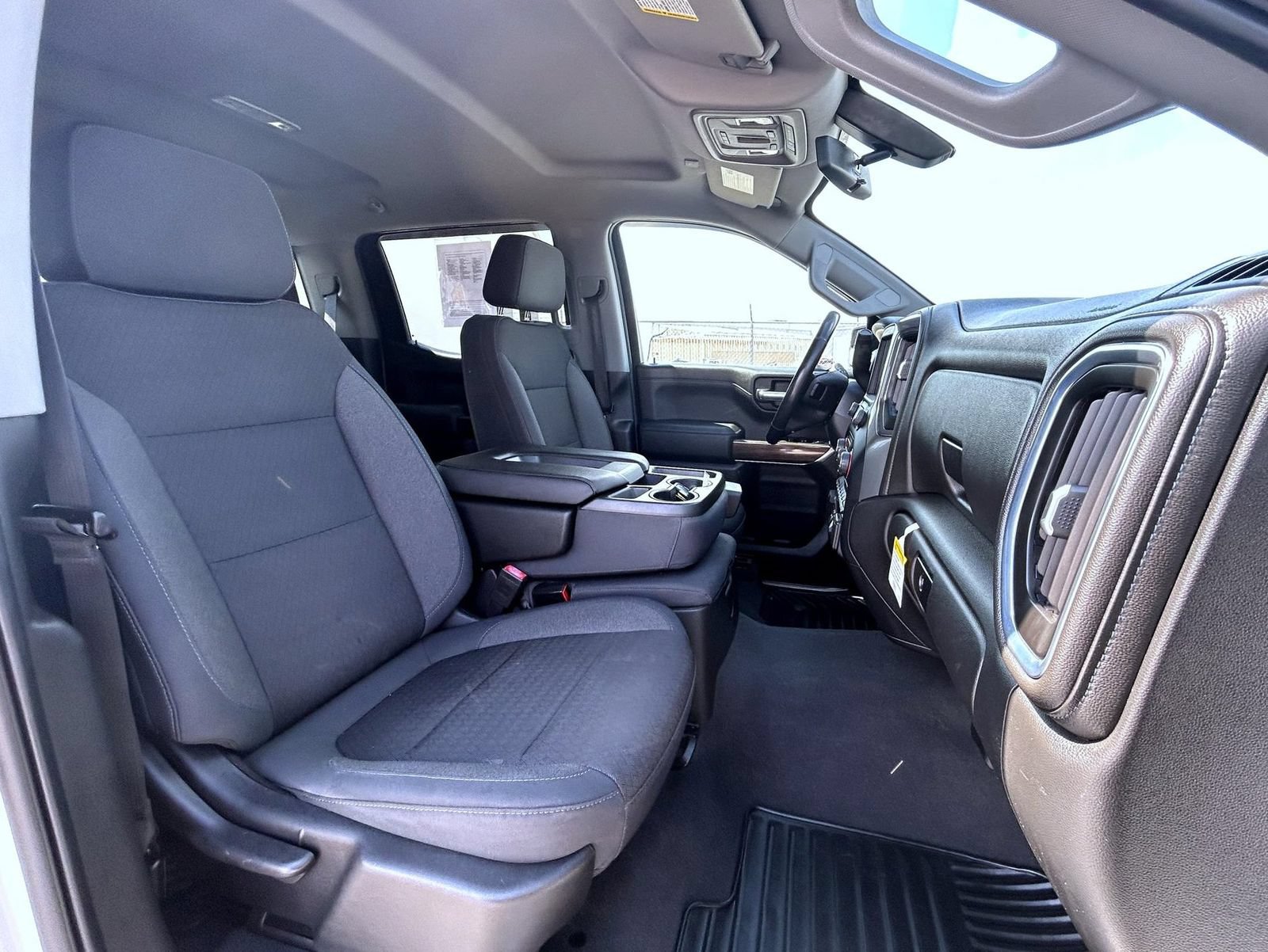 Certified 2019 Chevrolet Silverado 1500 LT w/ All-Star Edition AWD/4WD image 17