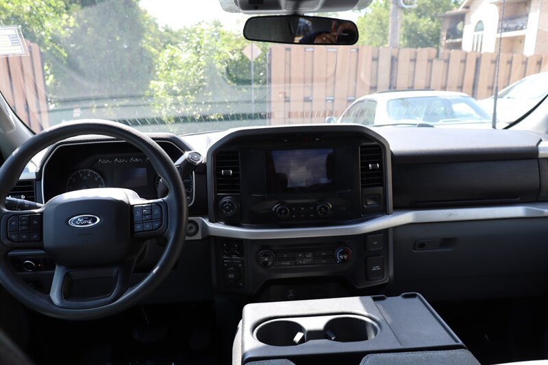 Used 2022 Ford F150 XLT w/ Trailer Tow Package AWD/4WD image 9