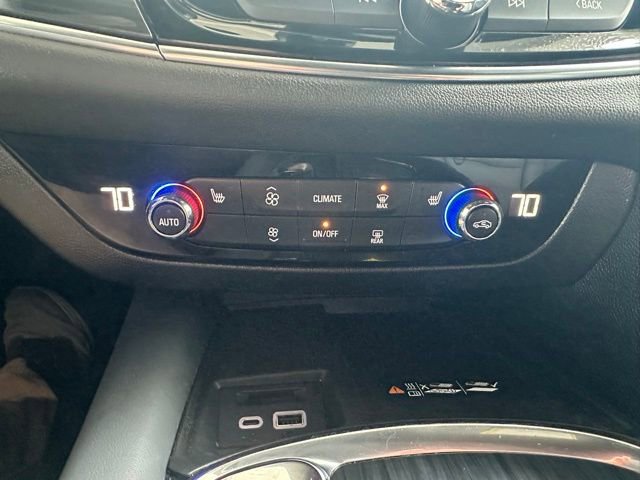 Used 2023 Buick Enclave Essence AWD/4WD image 36