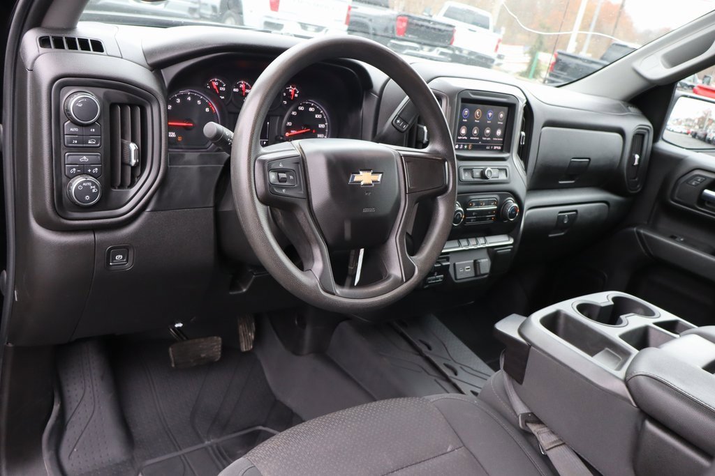 Used 2021 Chevrolet Silverado 1500 Custom image 4