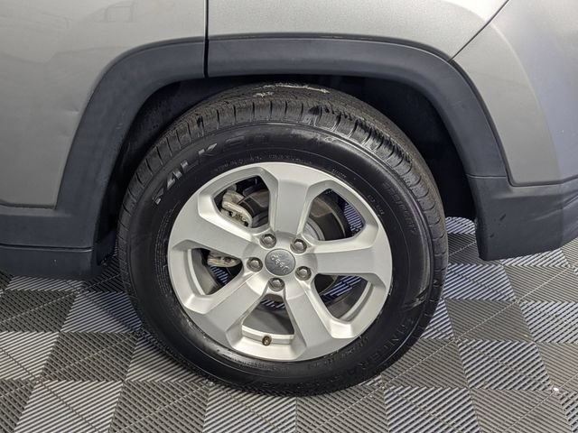 Used 2019 Jeep Compass Latitude w/ Popular Equipment Group FWD image 7