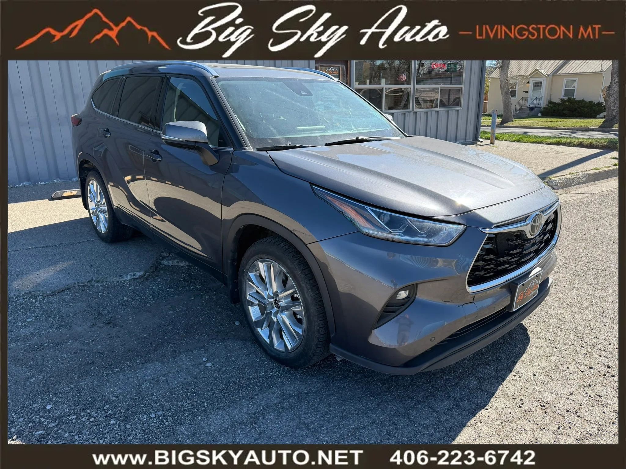 Used 2021 Toyota Highlander Limited image 1