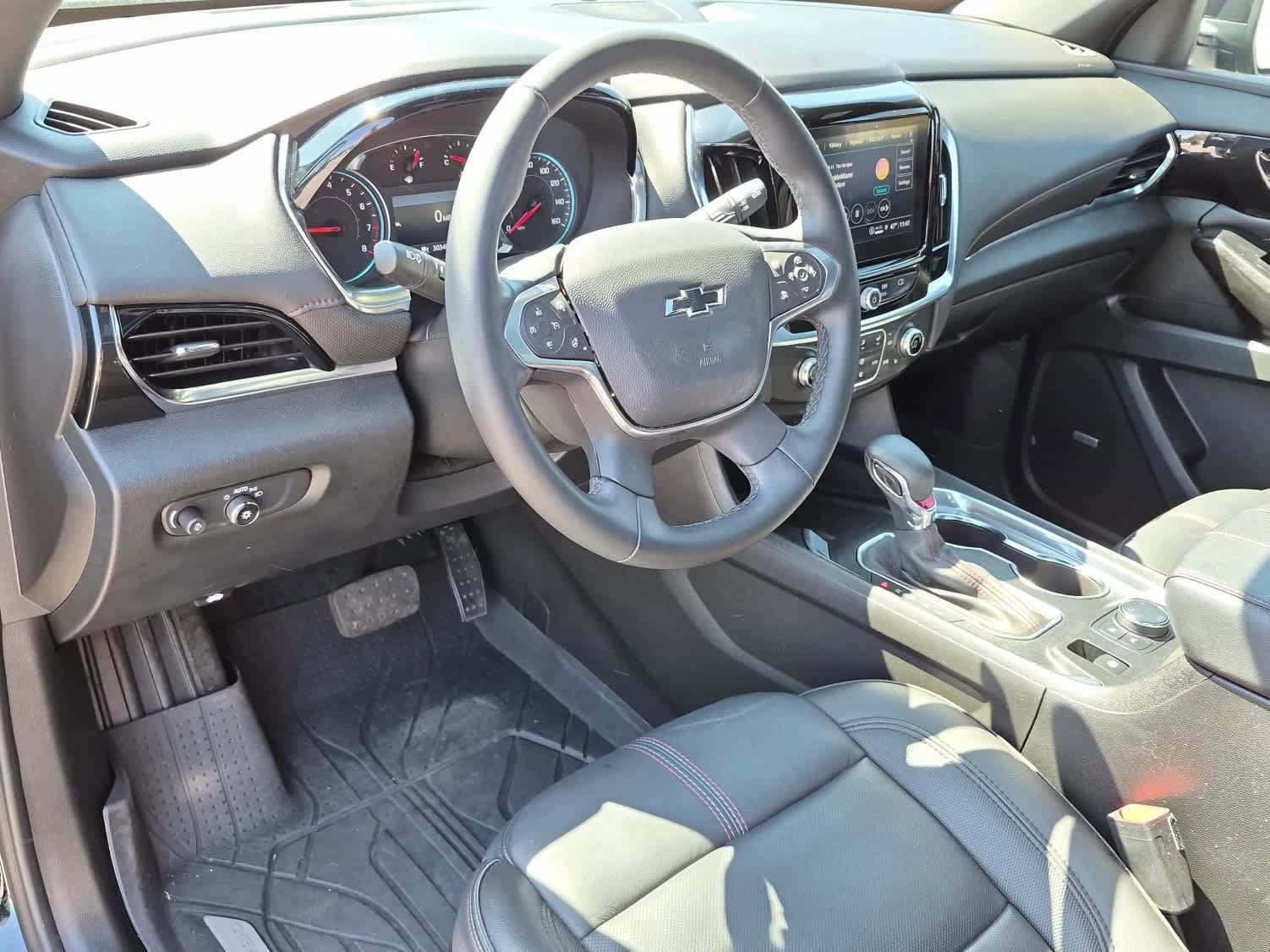 Used 2023 Chevrolet Traverse RS w/ LPO, Floor Liner Package image 15