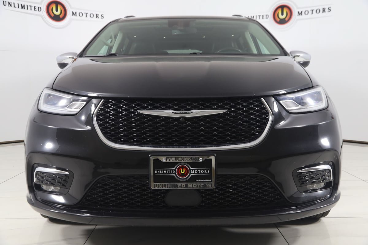Used 2021 Chrysler Pacifica Limited AWD/4WD image 56