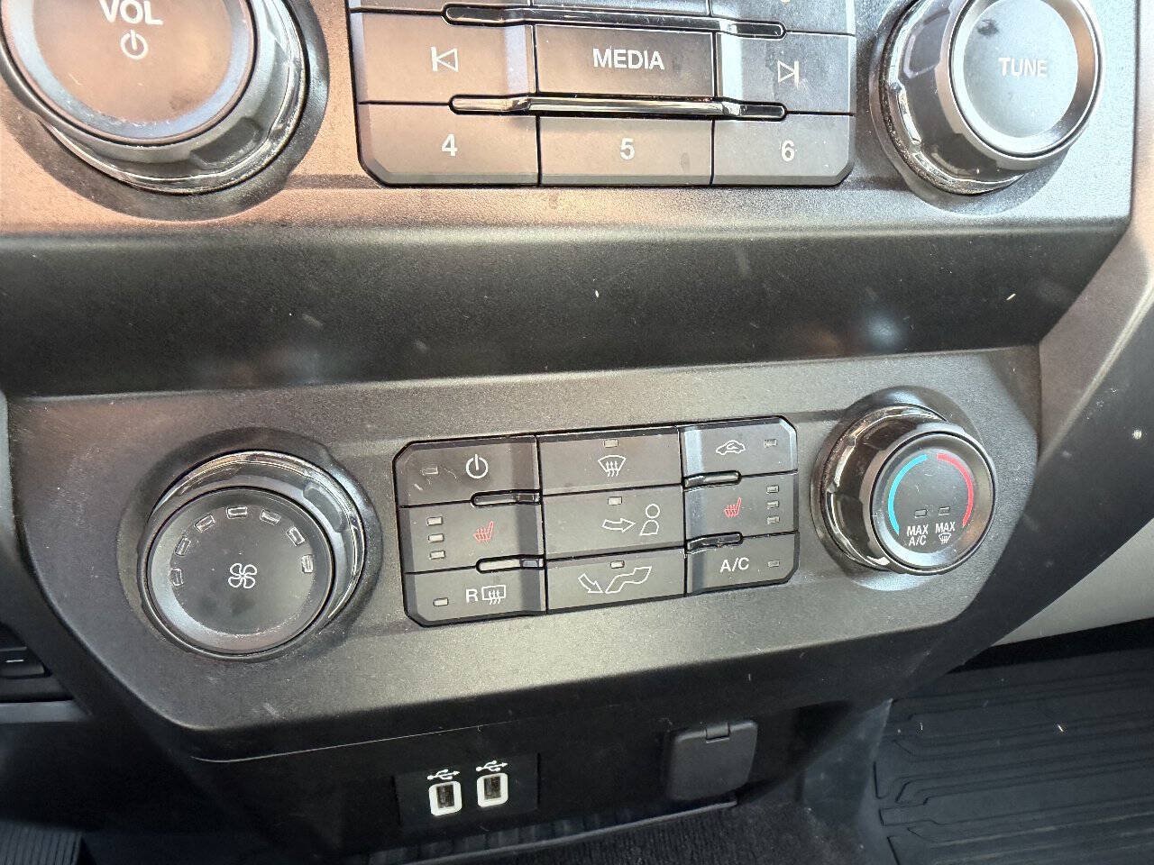 Used 2019 Ford F150 XLT w/ Equipment Group 302A Luxury AWD/4WD image 20