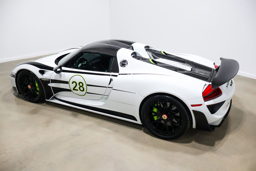 Used 2015 Porsche 918 Spyder image 22