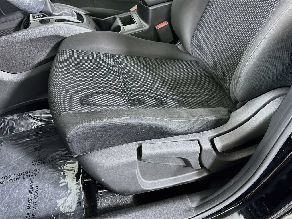 Used 2018 Nissan Rogue Sport S AWD/4WD image 19