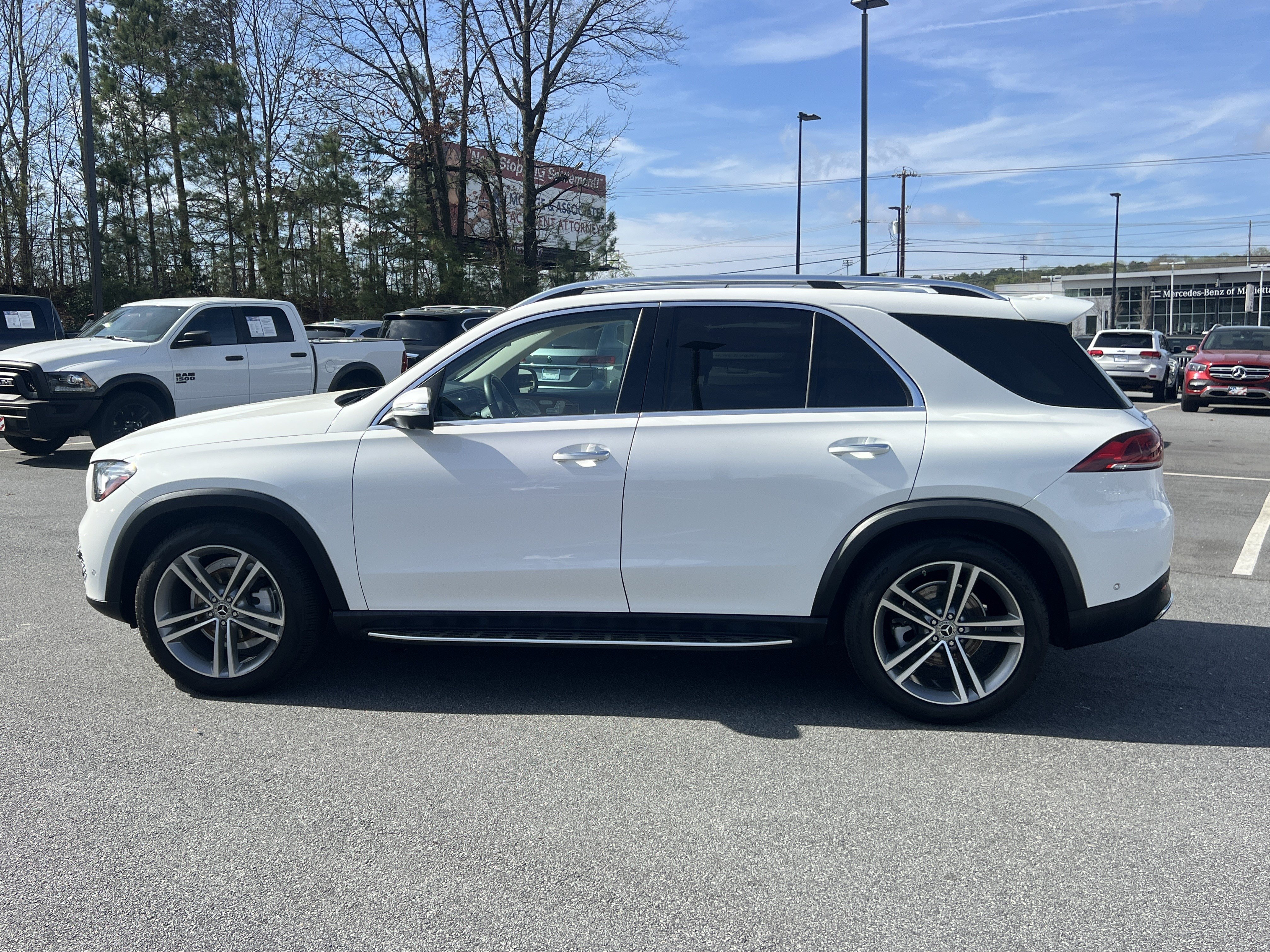 Used 2022 Mercedes-Benz GLE 350 4MATIC w/ 3rd Row Seat Package image 4