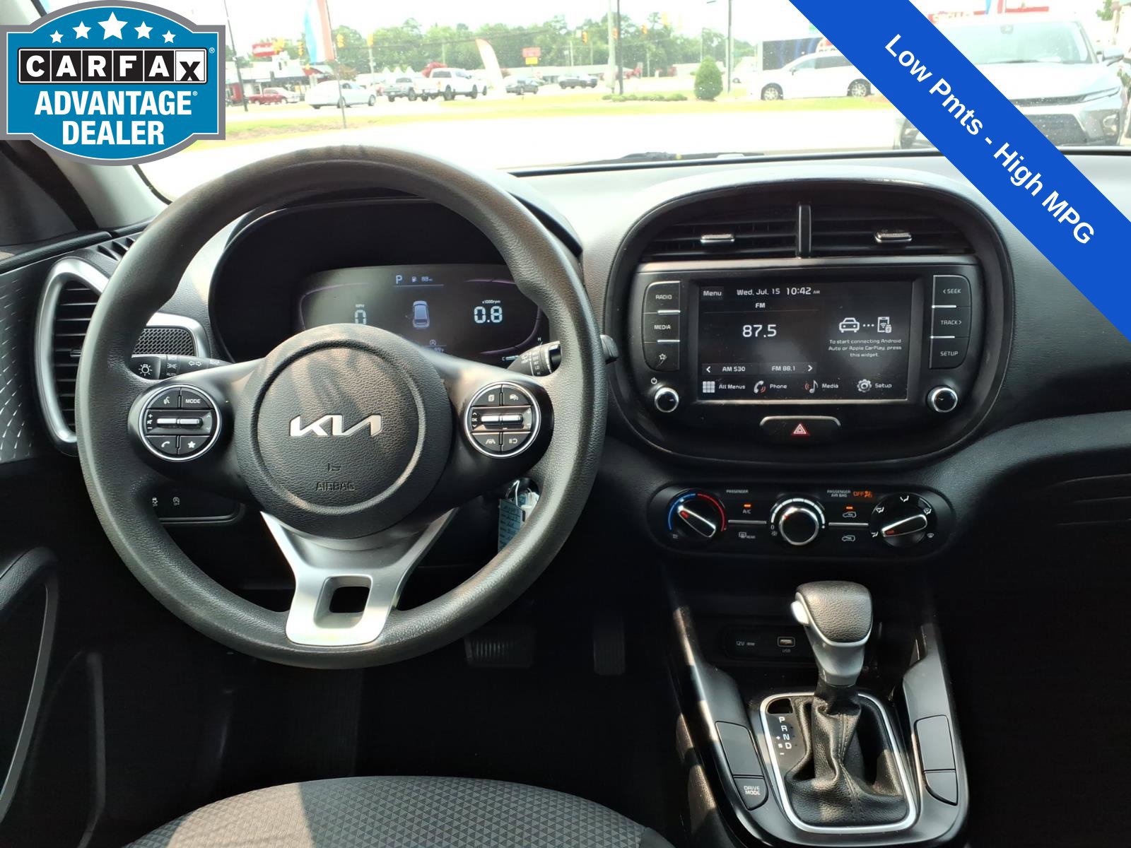 Used 2023 Kia Soul LX FWD image 11