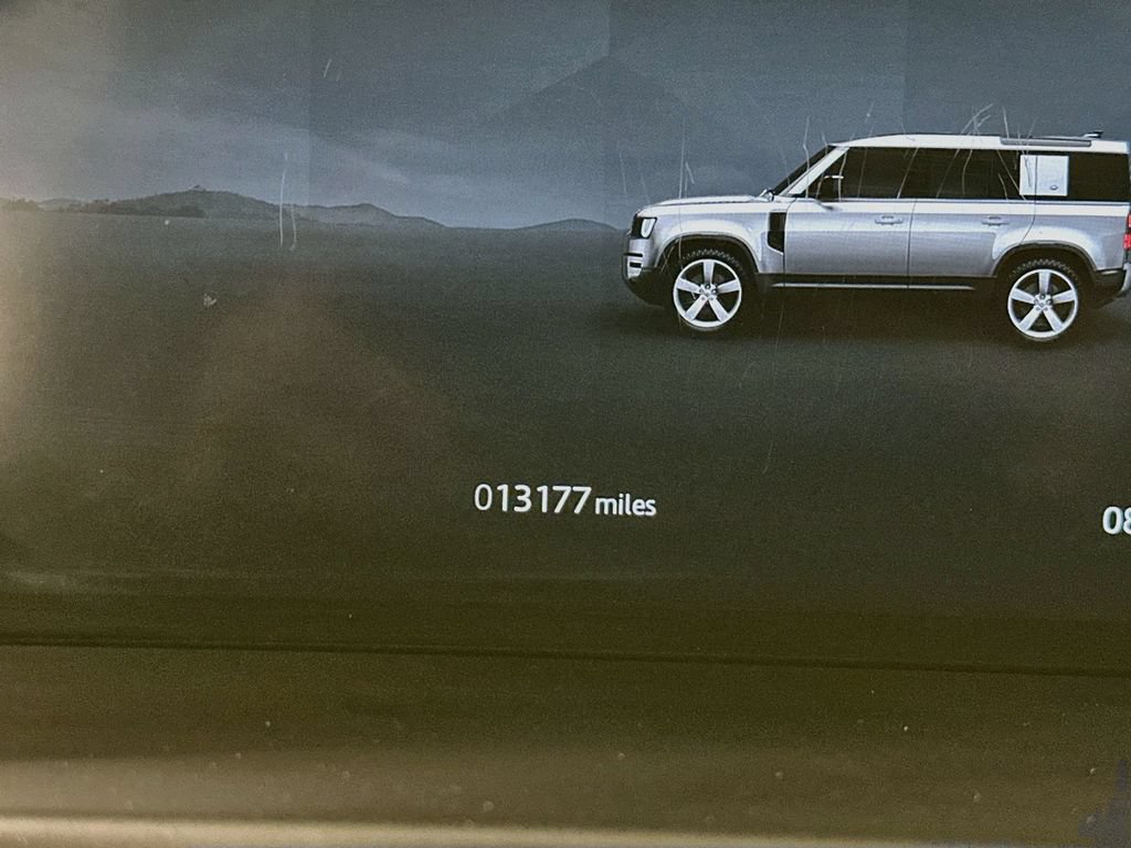 Used 2025 Land Rover Defender 110 S AWD/4WD image 13