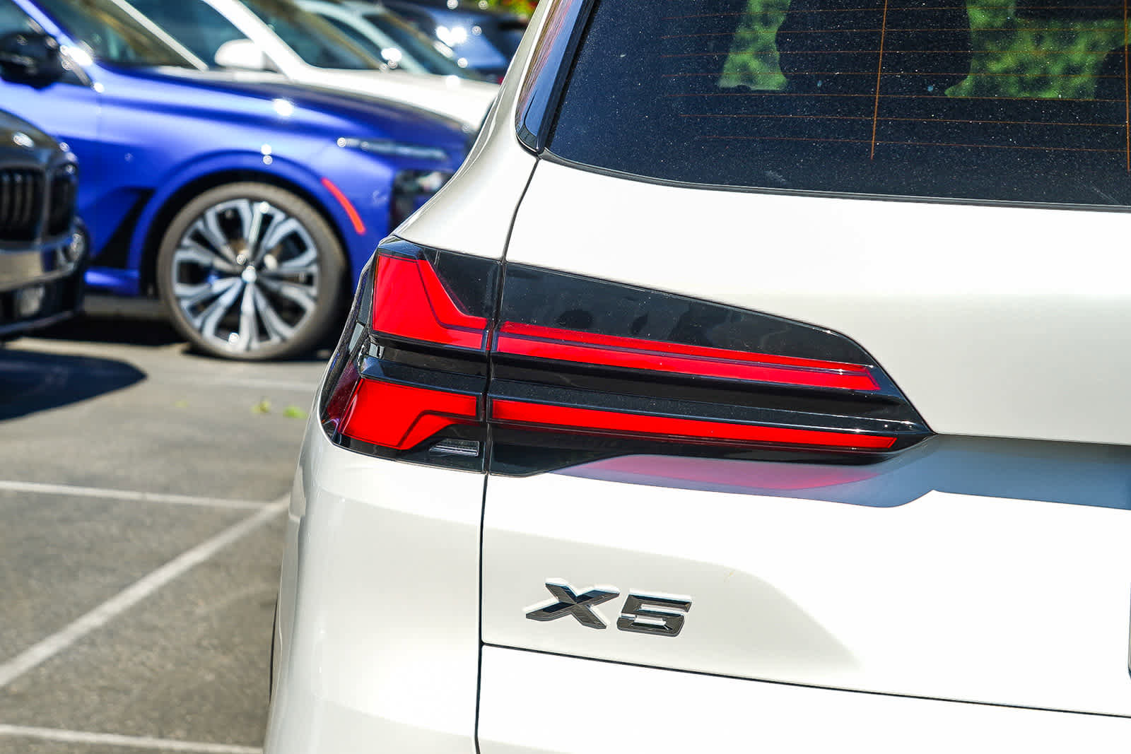 Used 2025 BMW X5 sDrive40i w/ Premium Package image 5