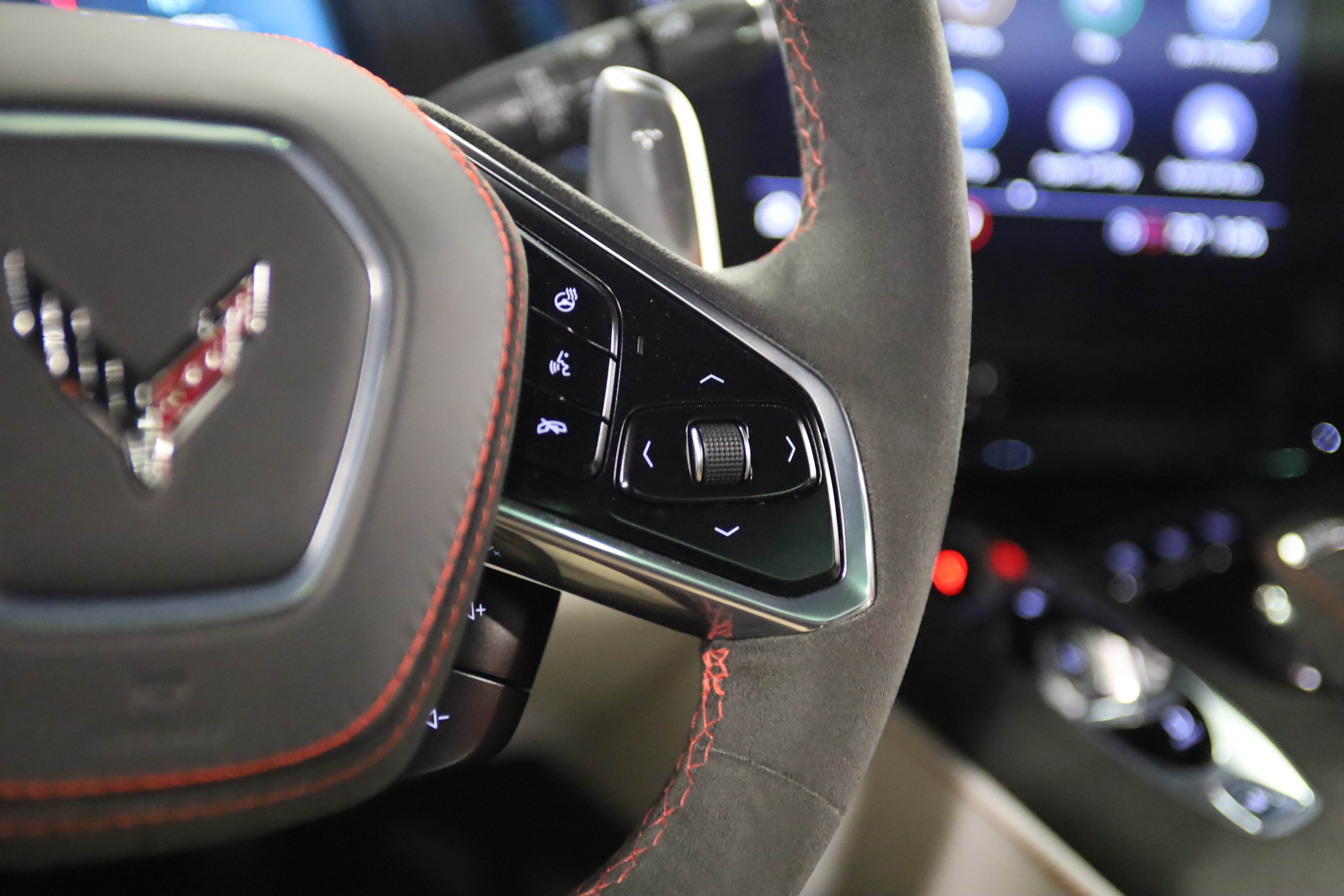 Used 2023 Chevrolet Corvette Stingray Premium Conv w/ Z51 Performance Package RWD image 30