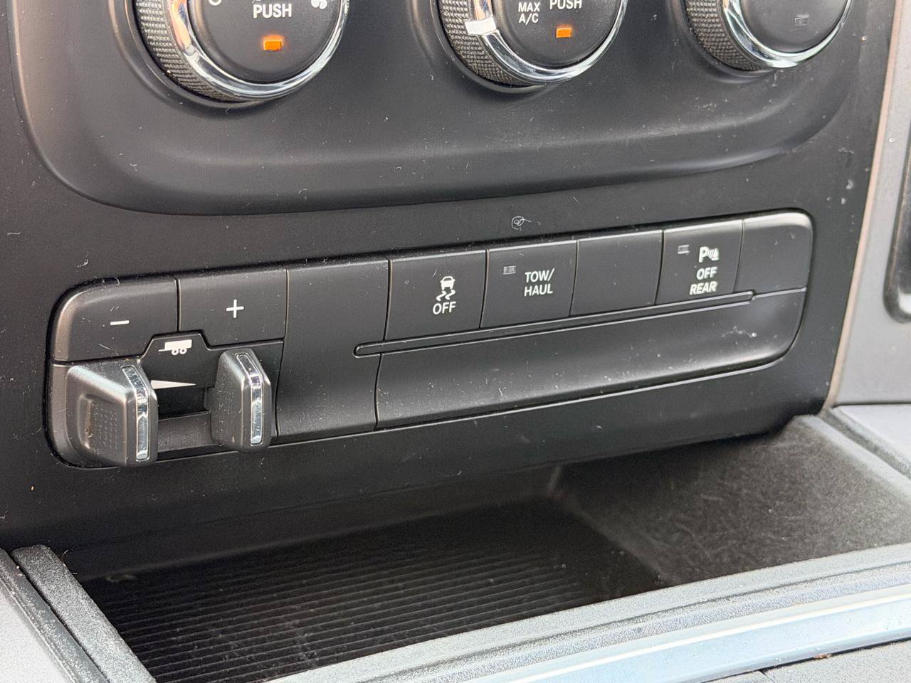 Used 2021 RAM 1500 Warlock AWD/4WD image 33