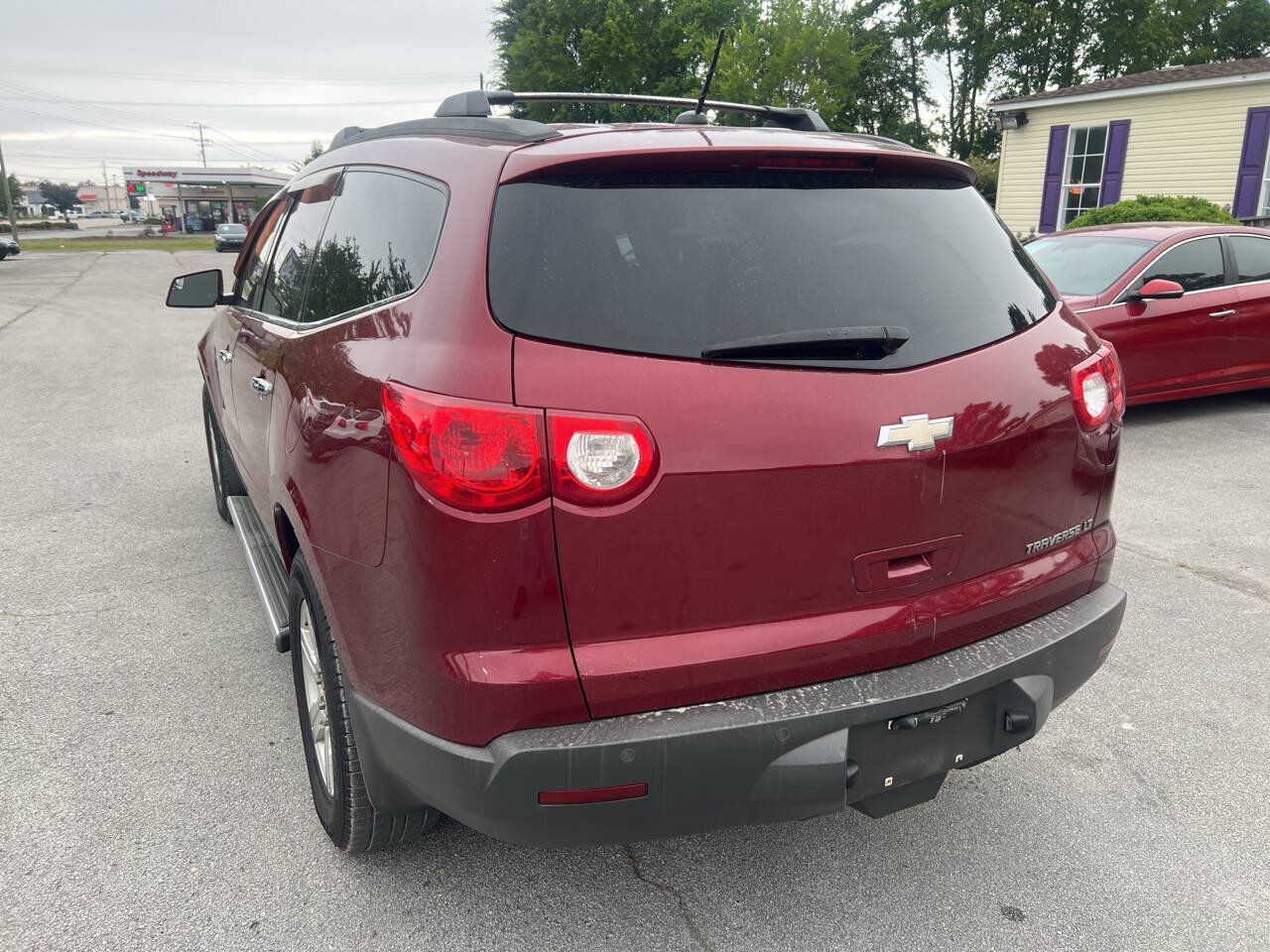 Used 2010 Chevrolet Traverse LT AWD/4WD image 8