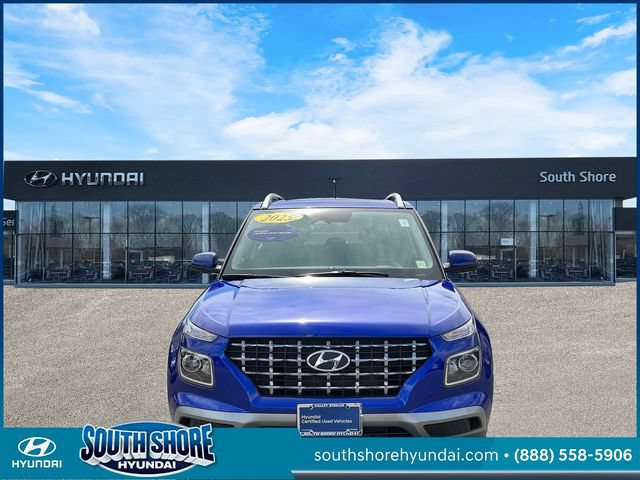 Certified 2025 Hyundai Venue SEL FWD image 2