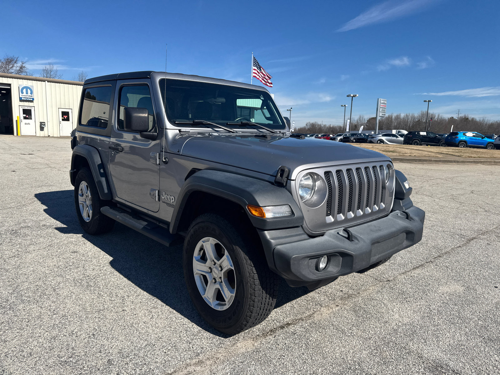 Used 2019 Jeep Wrangler Sport image 3