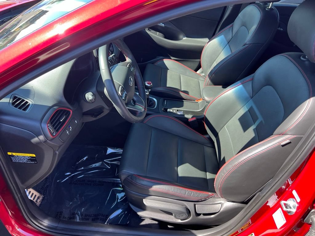 Used 2018 Hyundai Elantra GT Sport FWD image 11