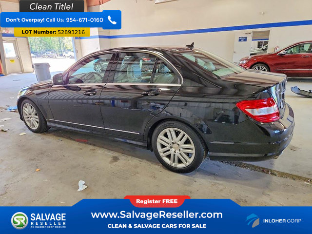 Used 2009 Mercedes-Benz C 300 Sedan image 3